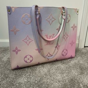 Louis vuitton pastel on the go